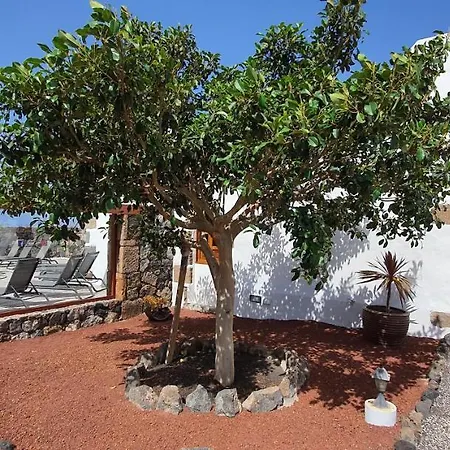 Caserío Leandro Ii Villa Tías