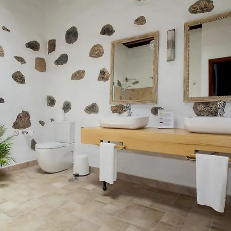 Caserío Leandro Ii Villa Tías